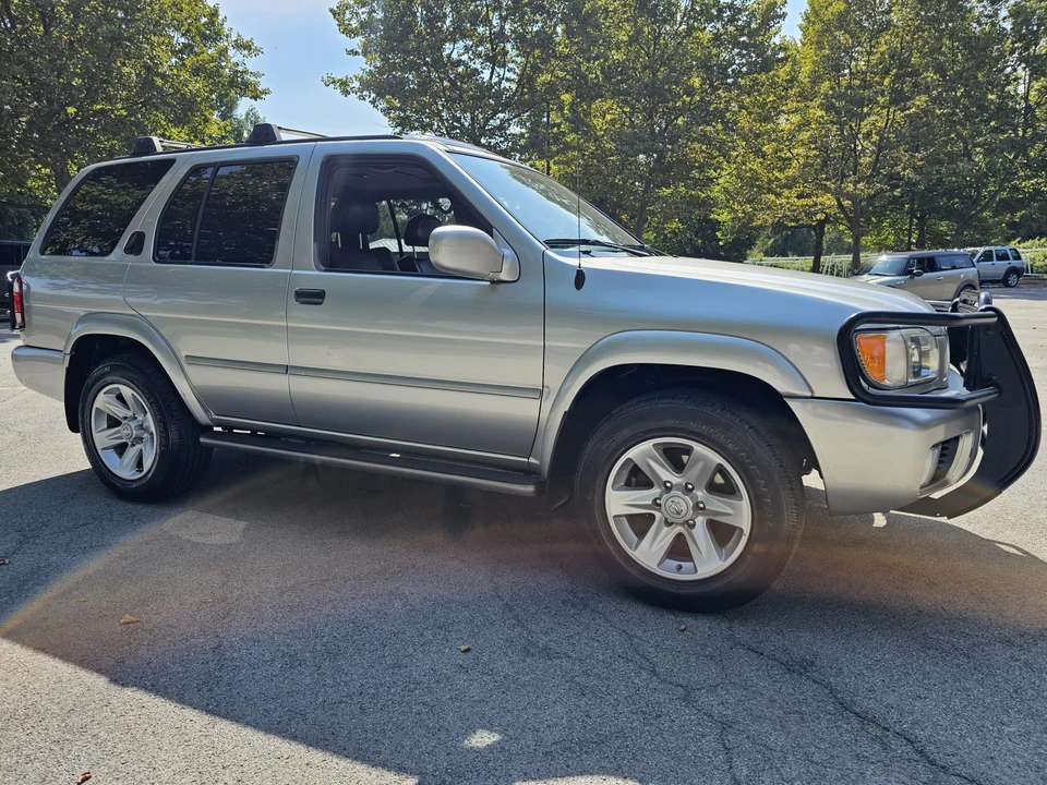 2002 Nissan Pathfinder 2nd Gen - Image 14 of 31