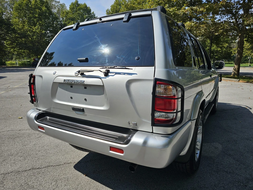 2002 Nissan Pathfinder 2nd Gen - Image 18 of 31