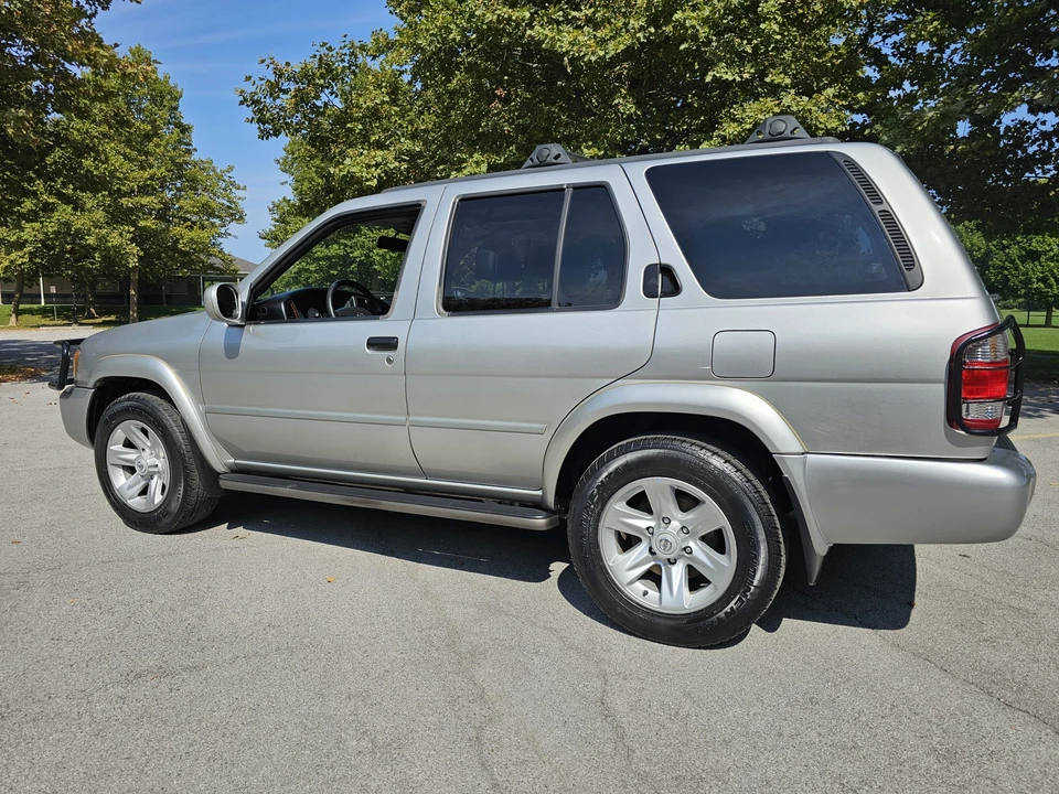2002 Nissan Pathfinder 2nd Gen - Image 24 of 31