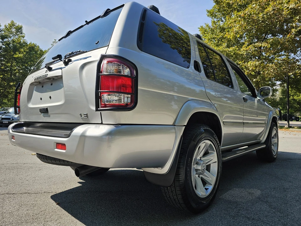 2002 Nissan Pathfinder 2nd Gen - Image 16 of 31