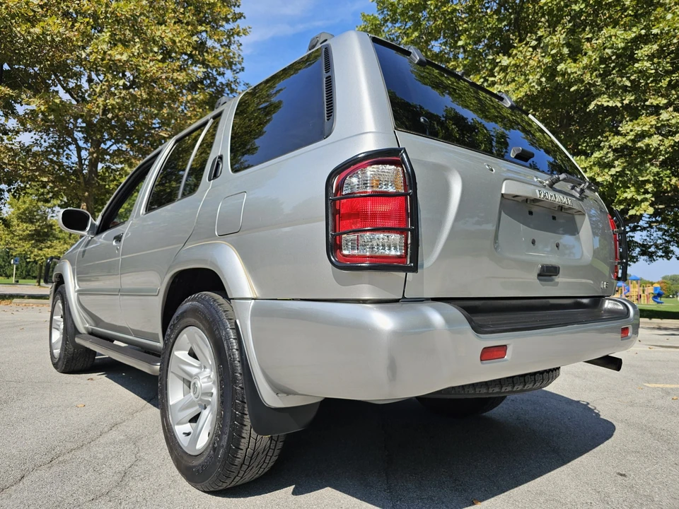 2002 Nissan Pathfinder 2nd Gen - Image 21 of 31
