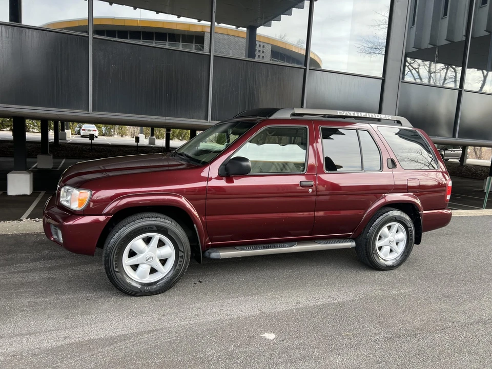 2002 Nissan Pathfinder 2nd Gen - Image 17 of 31
