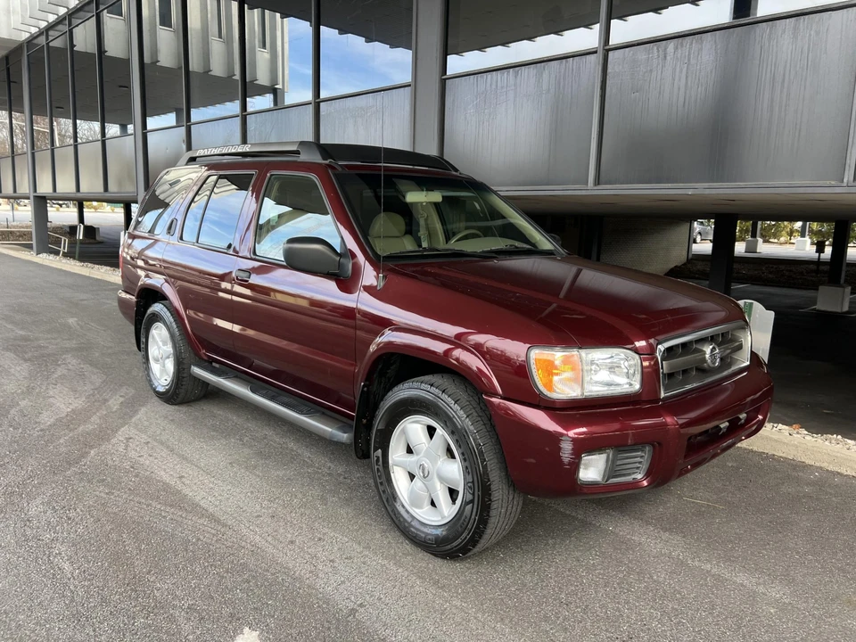 2002 Nissan Pathfinder 2nd Gen - Image 28 of 31
