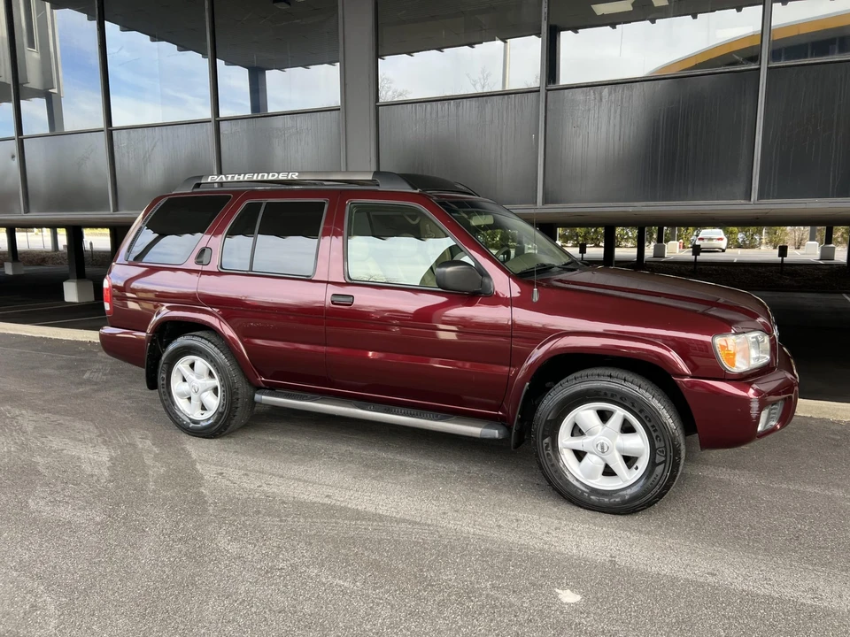 2002 Nissan Pathfinder 2nd Gen - Image 30 of 31