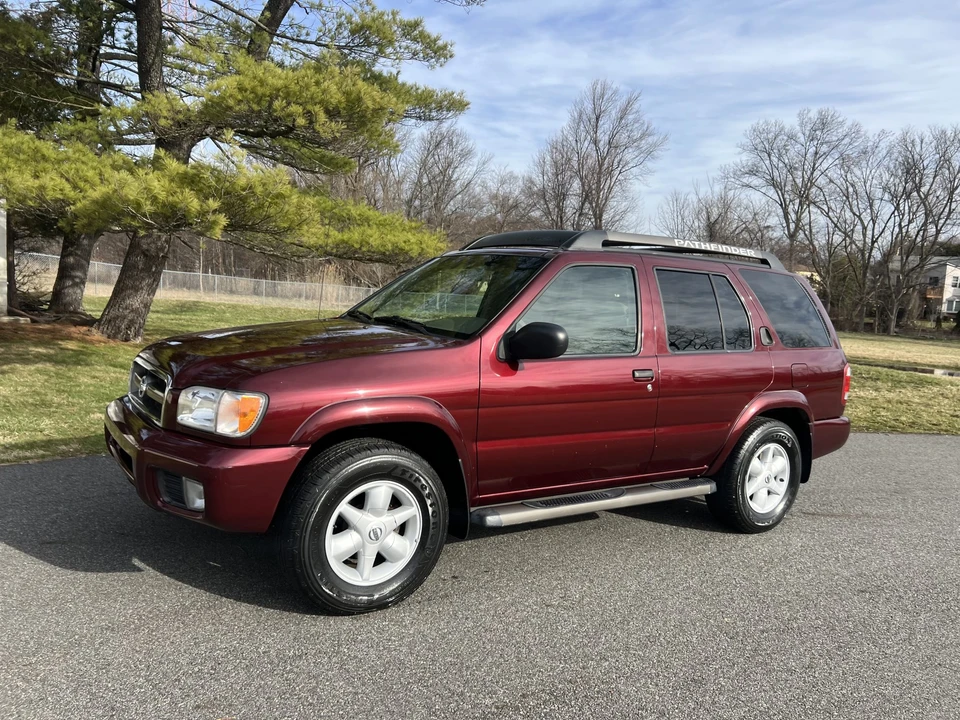 2002 Nissan Pathfinder 2nd Gen - Image 2 of 31