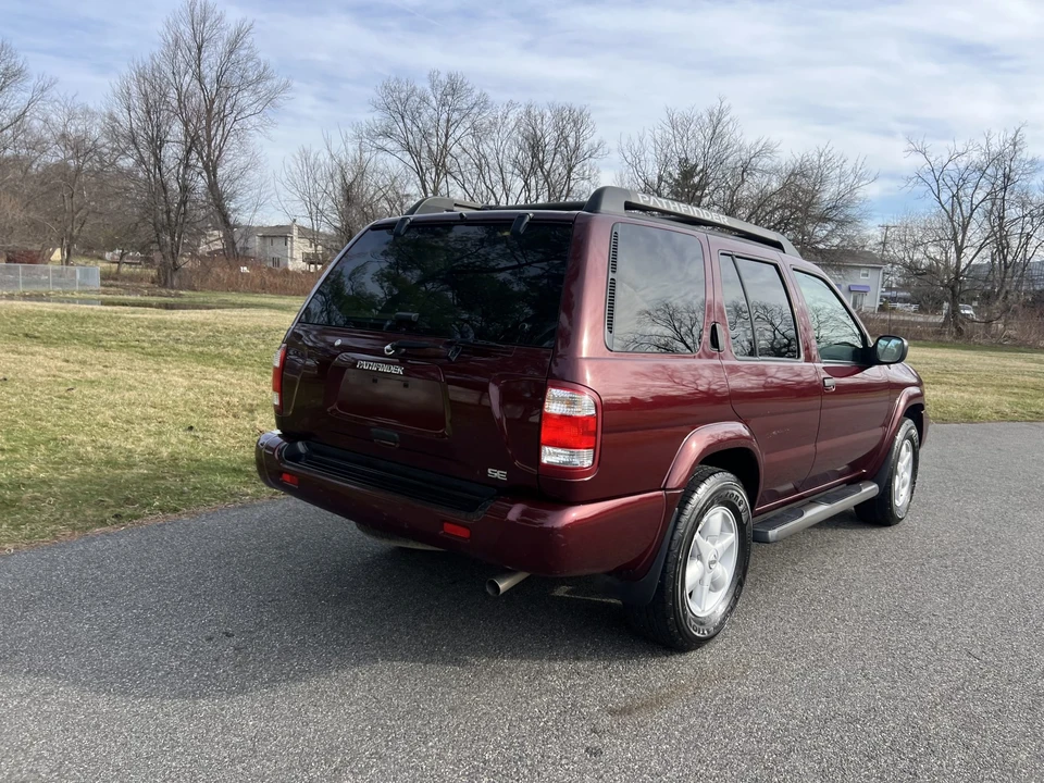 2002 Nissan Pathfinder 2nd Gen - Image 11 of 31