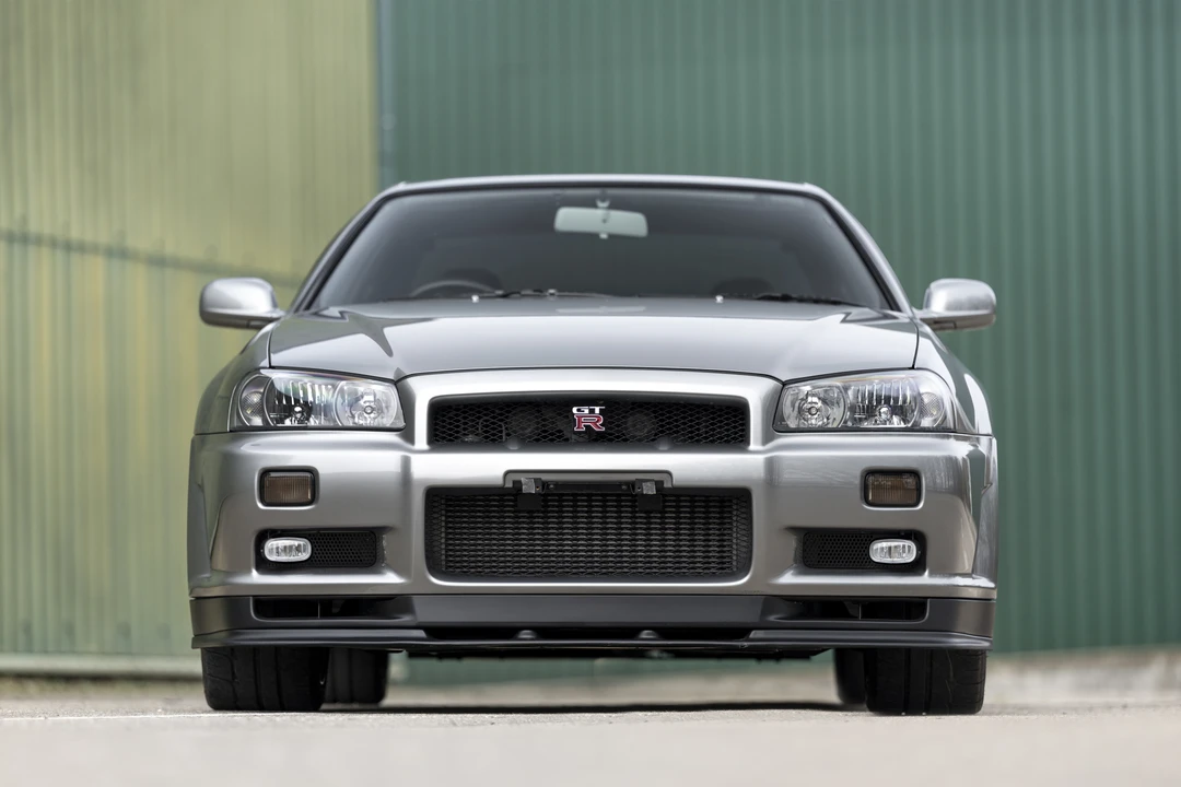 2002 Nissan - Image 2 of 16