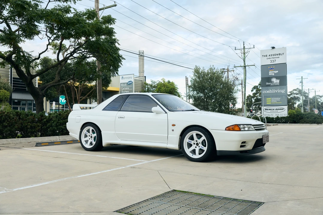 2002 Nissan - Image 9 of 16
