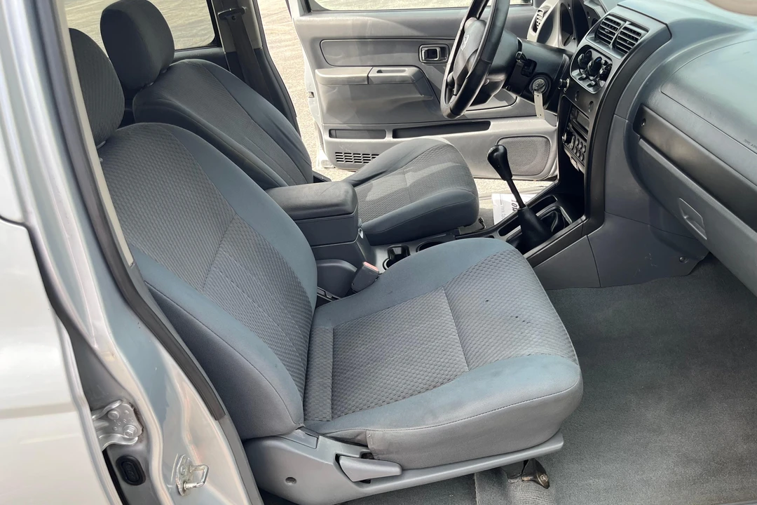 2002 Nissan Xterra 1st Gen - Image 23 of 31