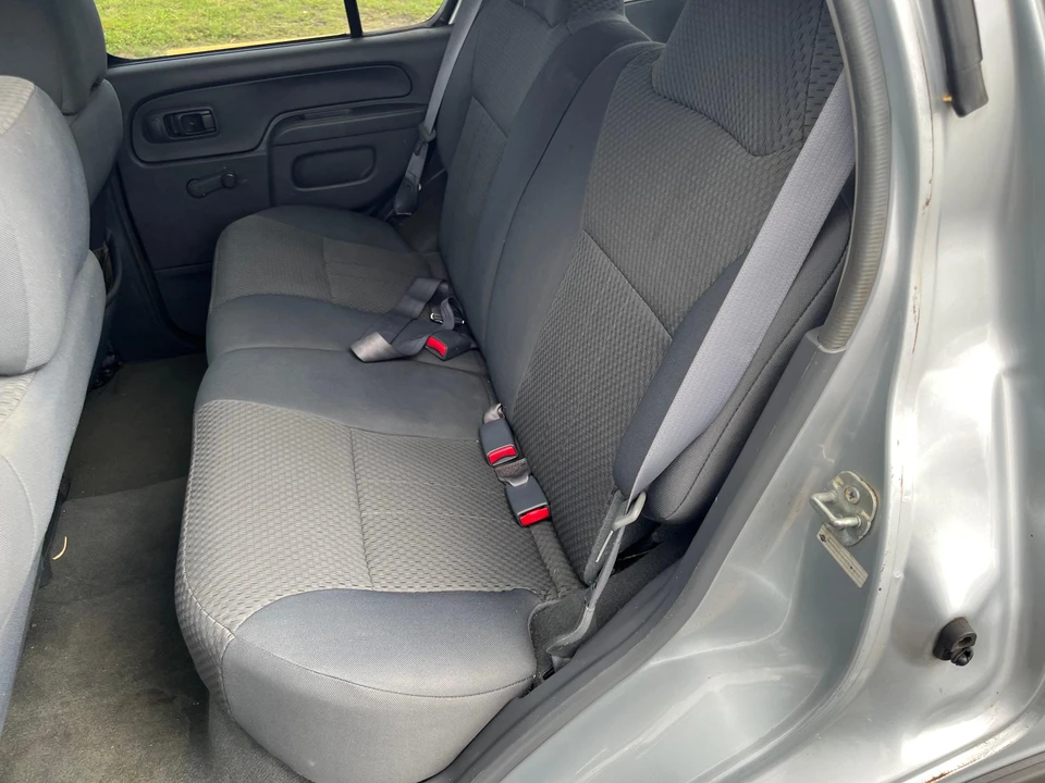 2002 Nissan Xterra 1st Gen - Image 27 of 31