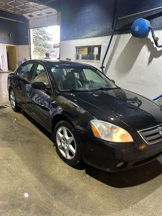 2002 Nissan Altima 3rd Gen - Image 2 of 10