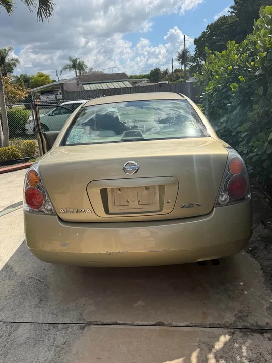 2002 Nissan Altima 3rd Gen - Image 3 of 10