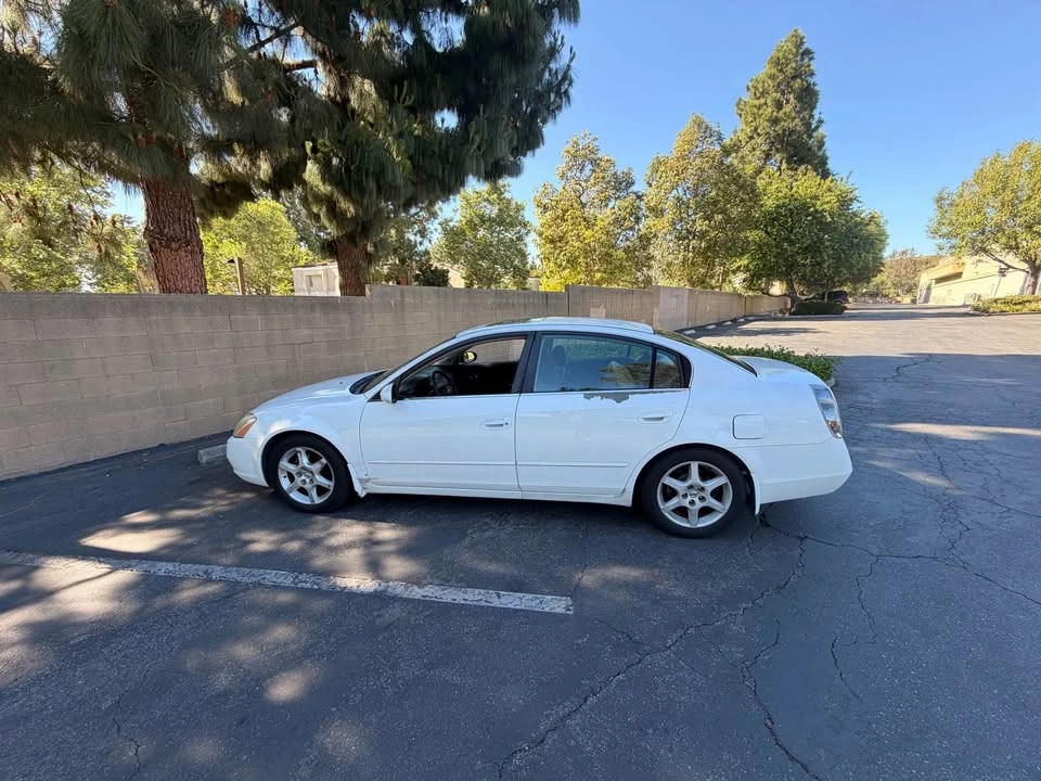 2002 Nissan Altima 3rd Gen - Image 5 of 9