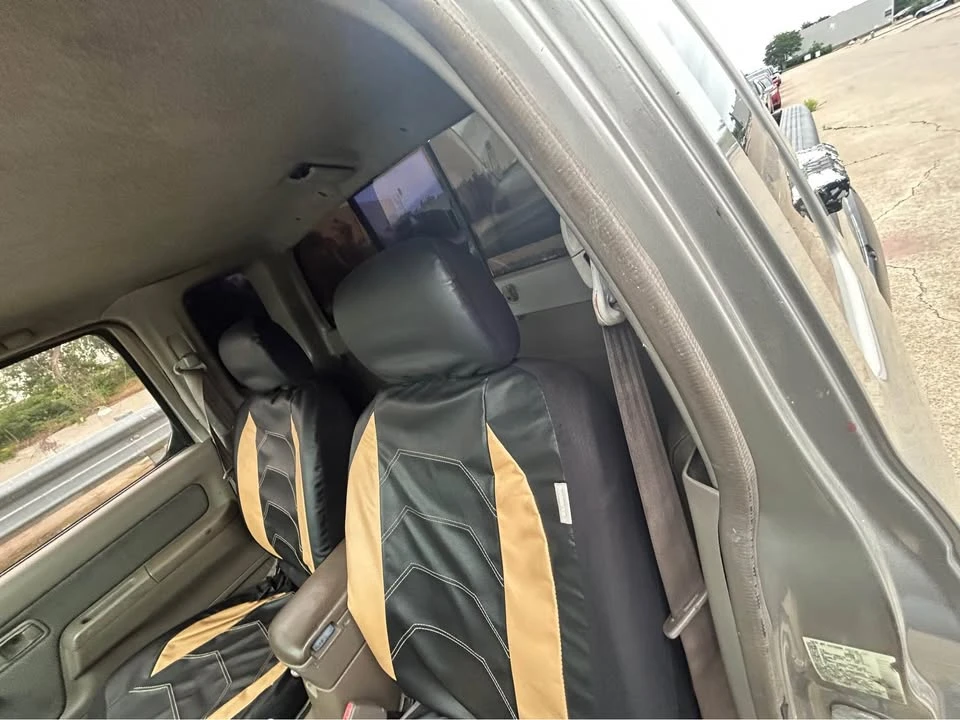 2002 Nissan Frontier 1st Gen - Image 2 of 5