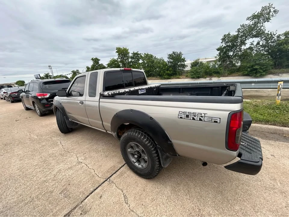 2002 Nissan Frontier 1st Gen - Image 4 of 5