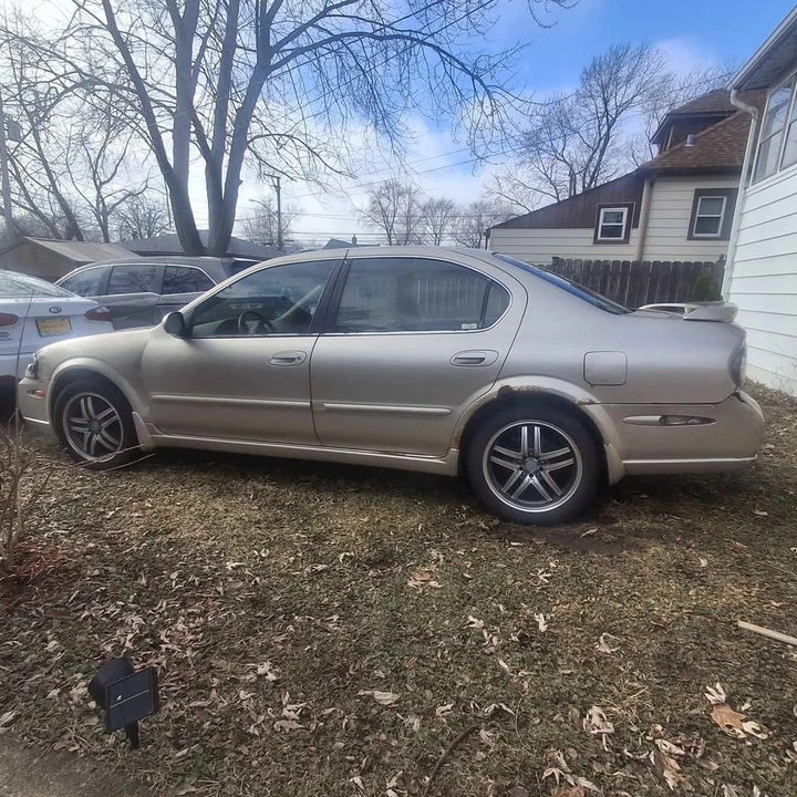 2002 Nissan Maxima 5th Gen - Image 16 of 17