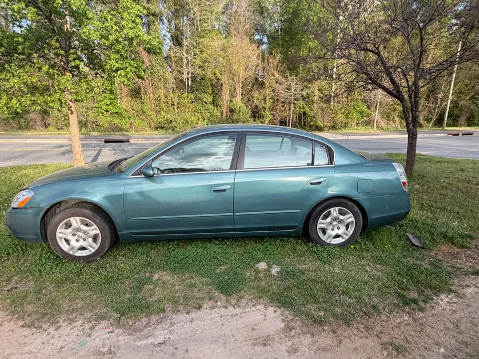2002 Nissan Maxima 5th Gen - Image 5 of 8