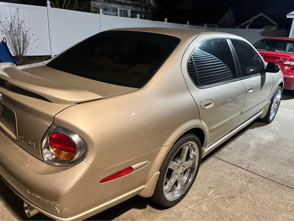 2002 Nissan Maxima 5th Gen - Image 2 of 15
