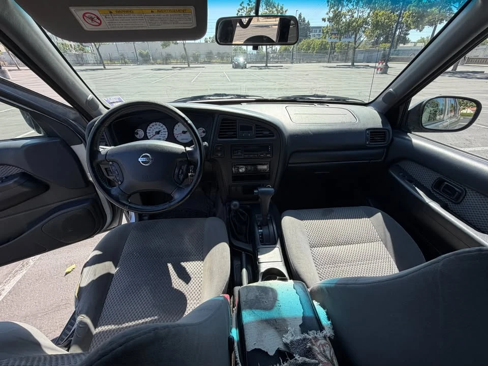 2002 Nissan Pathfinder 2nd Gen - Image 11 of 16