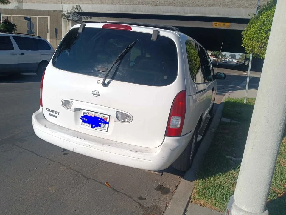 2002 Nissan Quest - Image 7 of 9