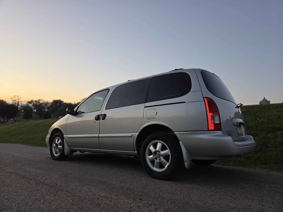 2002 Nissan Quest - Image 11 of 14