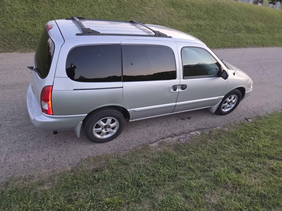 2002 Nissan Quest - Image 2 of 14