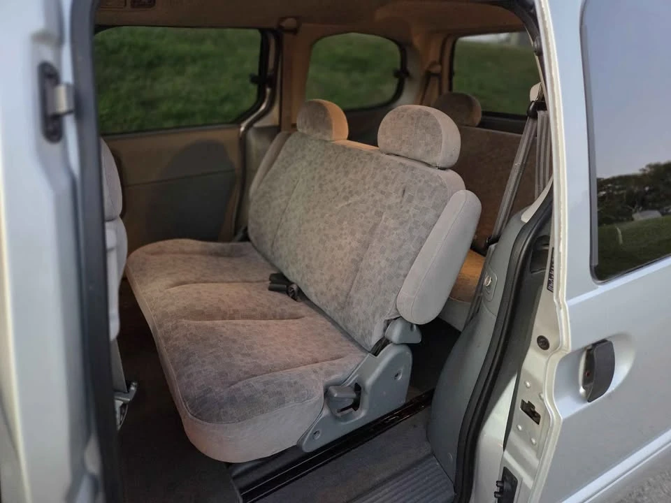 2002 Nissan Quest - Image 8 of 14