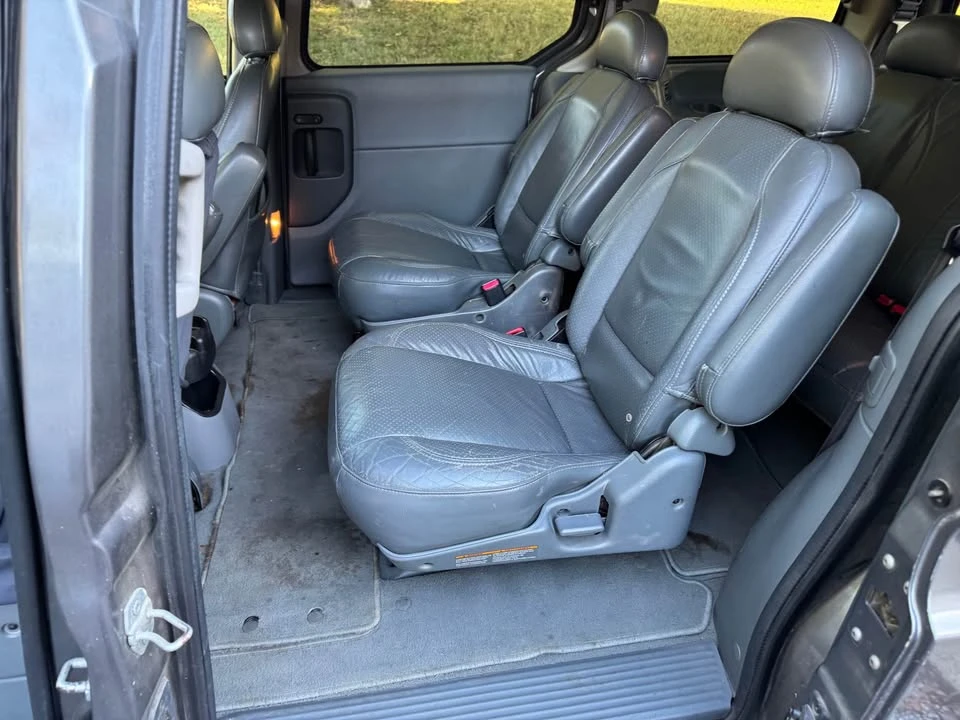 2002 Nissan Quest - Image 6 of 9