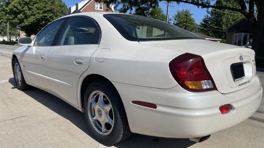 2002 Oldsmobile Aurora - Image 3 of 7