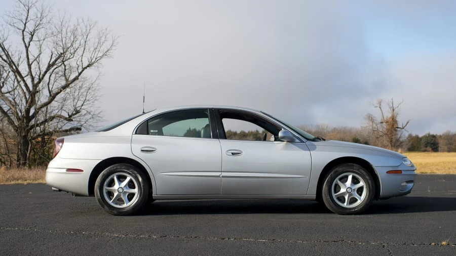 2002 Oldsmobile Aurora - Image 7 of 13