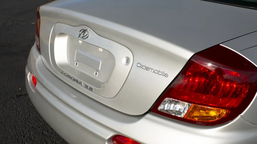 2002 Oldsmobile Aurora - Image 4 of 13