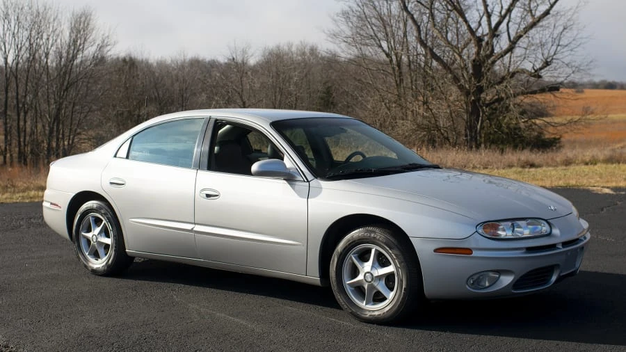 2002 Oldsmobile Aurora - Image 8 of 13