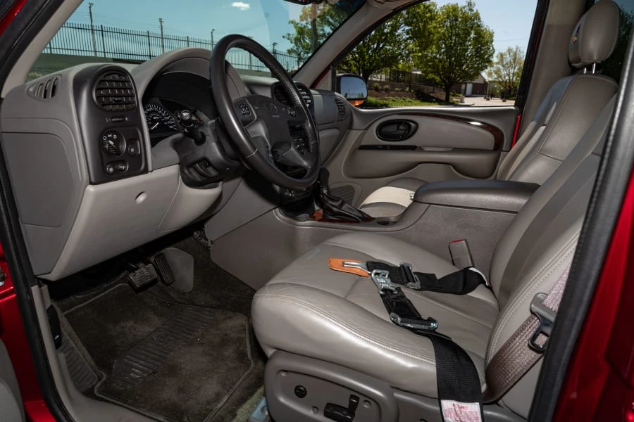 2002 Oldsmobile Bravada - Image 22 of 31