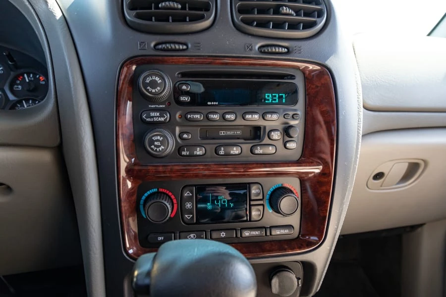 2002 Oldsmobile Bravada - Image 23 of 31