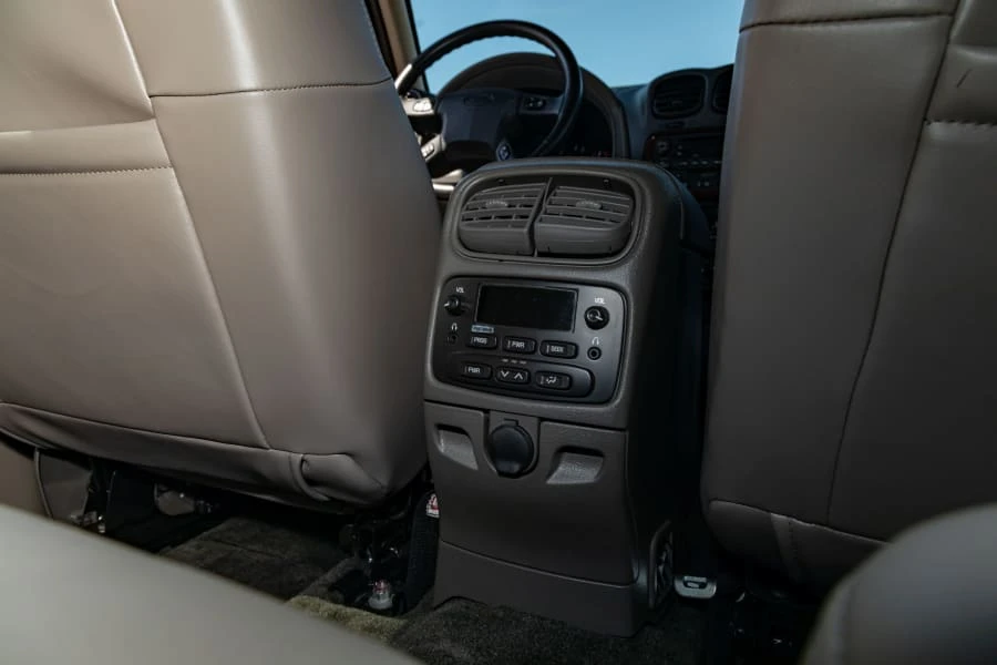 2002 Oldsmobile Bravada - Image 26 of 31