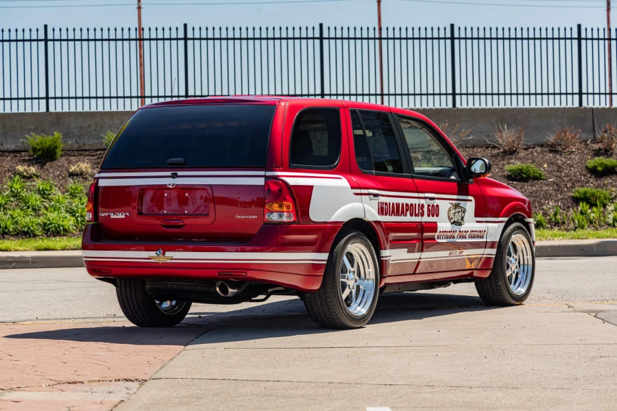 2002 Oldsmobile Bravada - Image 3 of 31