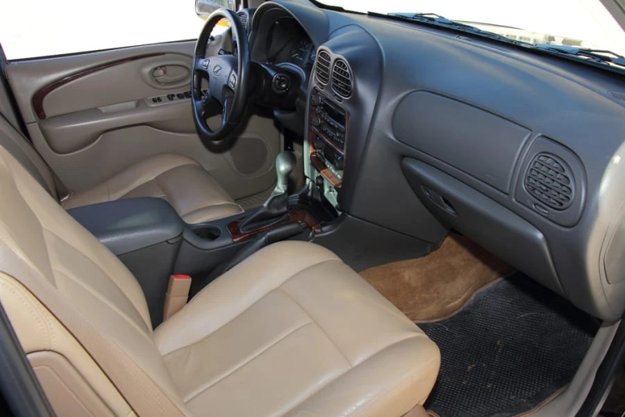 2002 Oldsmobile Bravada - Image 5 of 12