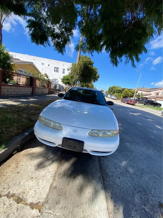 2002 Oldsmobile Alero - Image 5 of 11