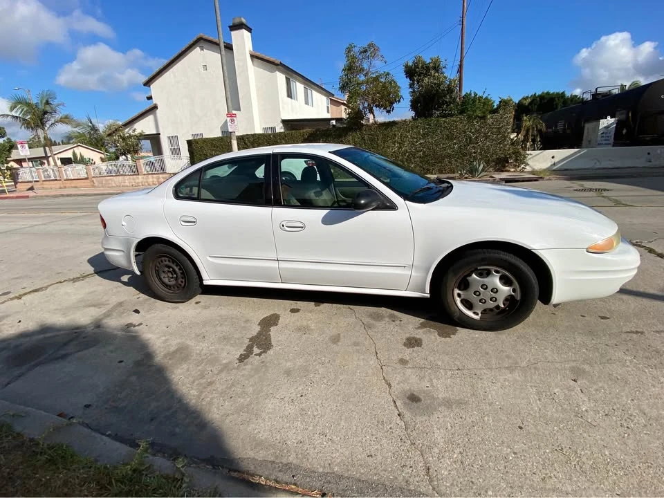 2002 Oldsmobile Alero - Image 10 of 11