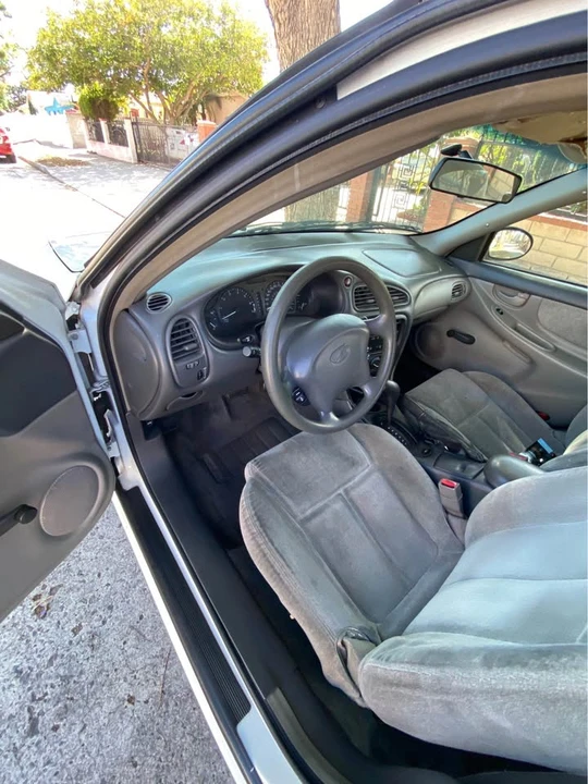 2002 Oldsmobile Alero - Image 7 of 12