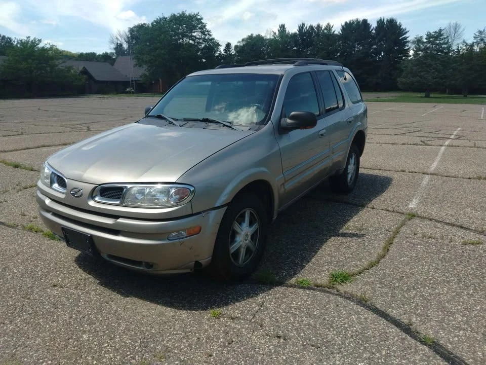 2002 Oldsmobile Bravada - Image 3 of 10