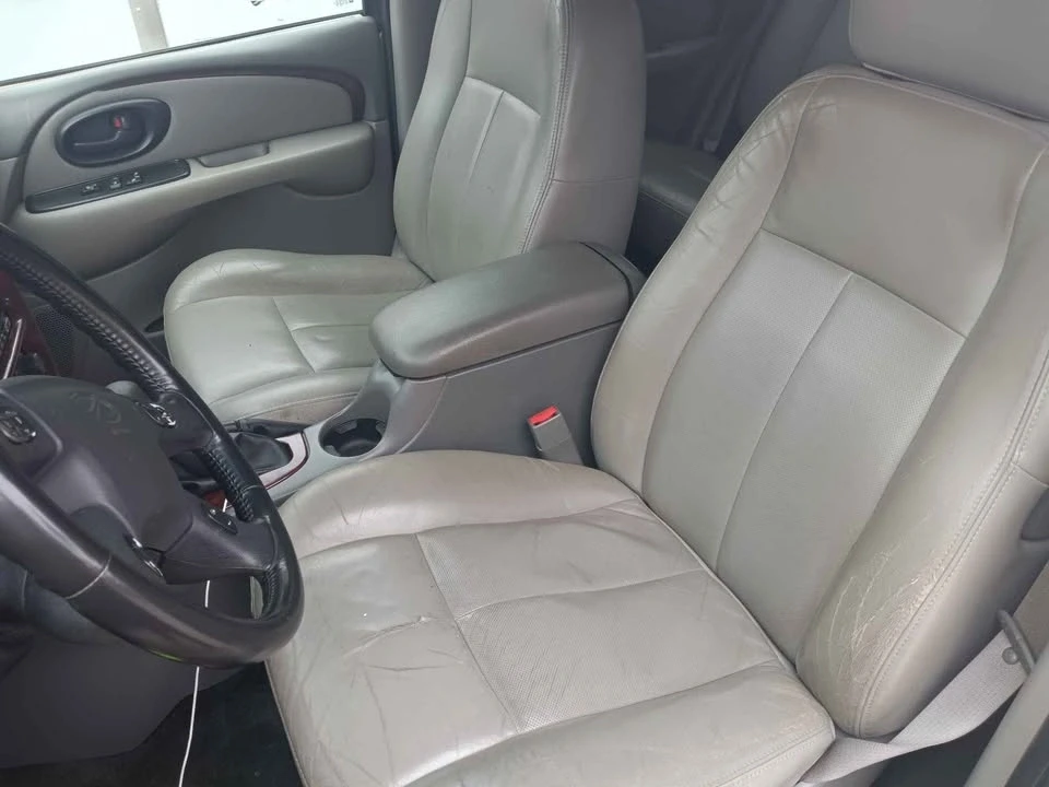 2002 Oldsmobile Bravada - Image 8 of 10