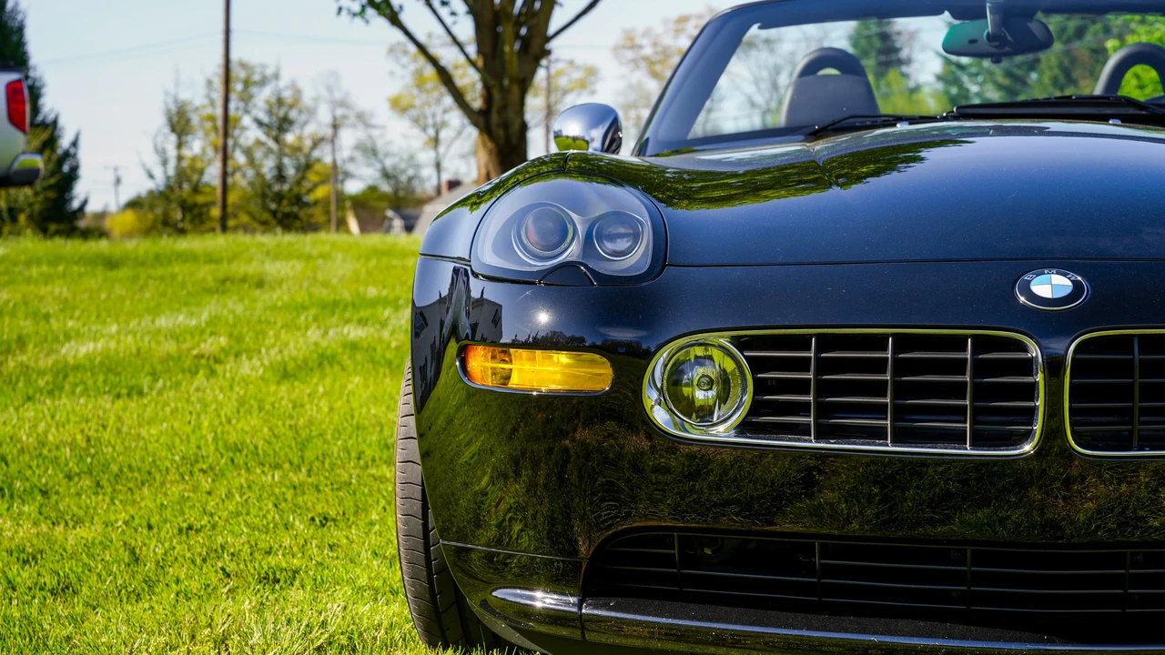 2002 BMW Z8 - Image 20 of 31