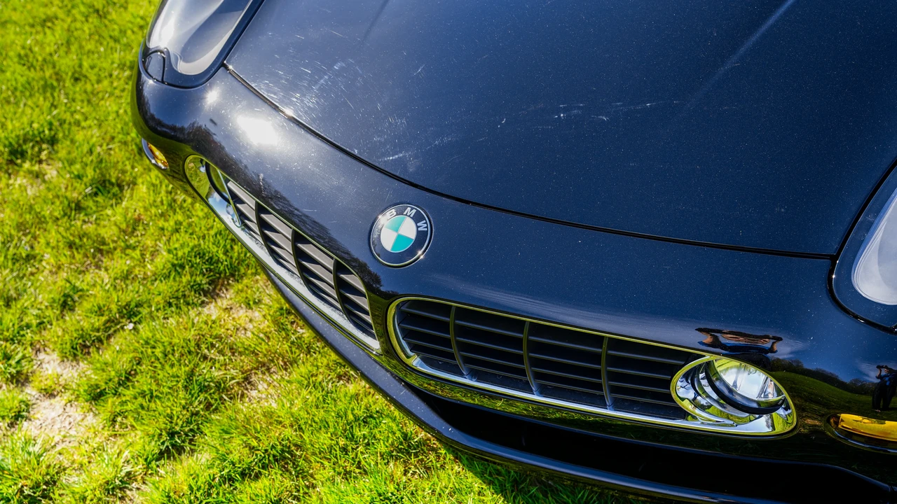 2002 BMW Z8 - Image 22 of 31