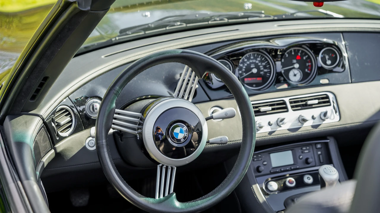 2002 BMW Z8 - Image 31 of 31