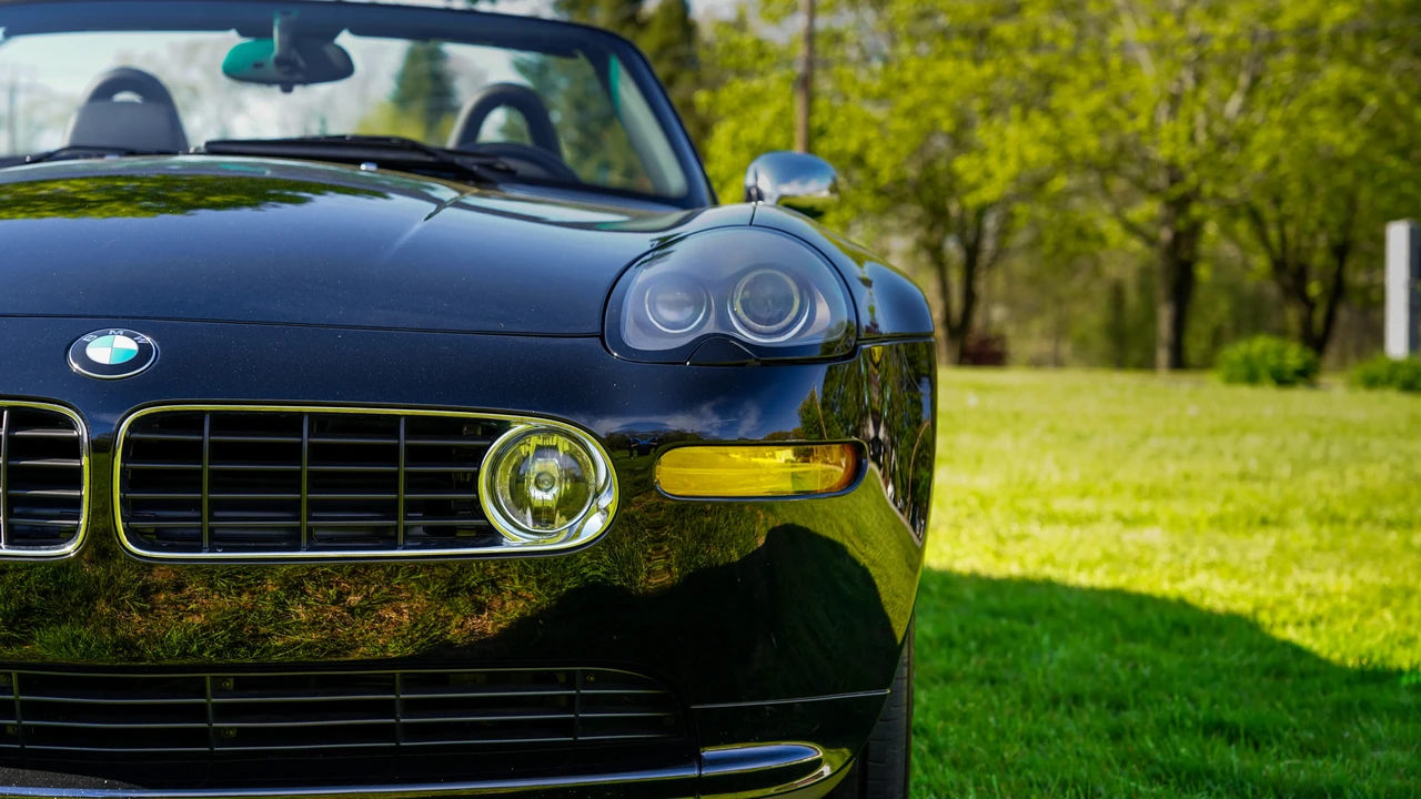 2002 BMW Z8 - Image 21 of 31
