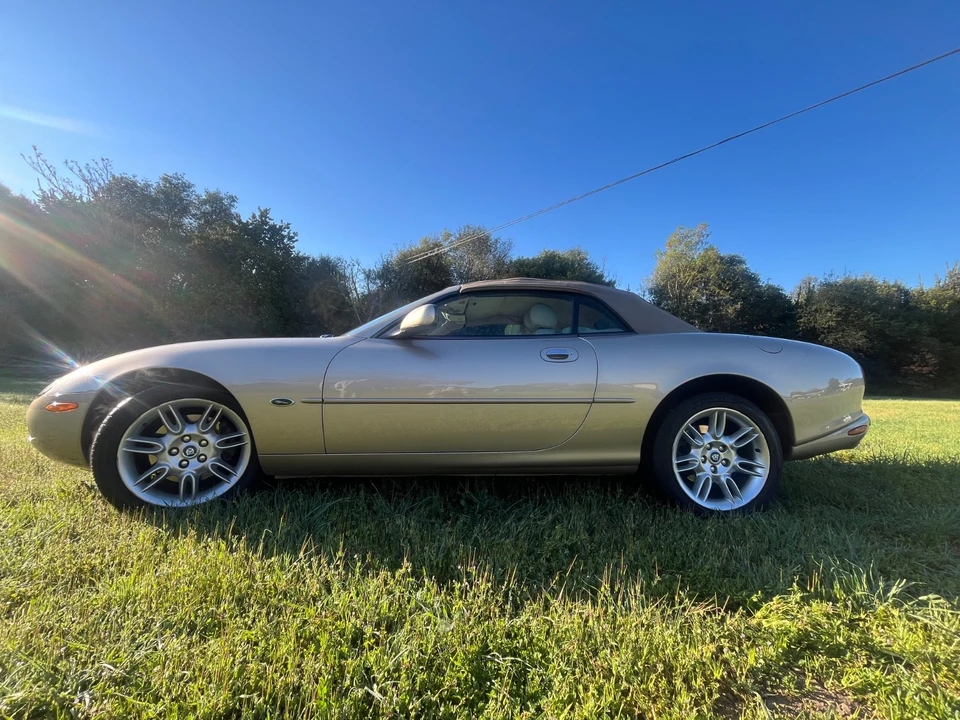 2002 Jaguar X100 XK8 - Image 4 of 21