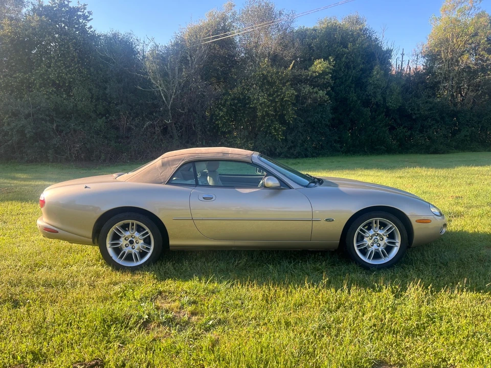 2002 Jaguar X100 XK8 - Image 5 of 21