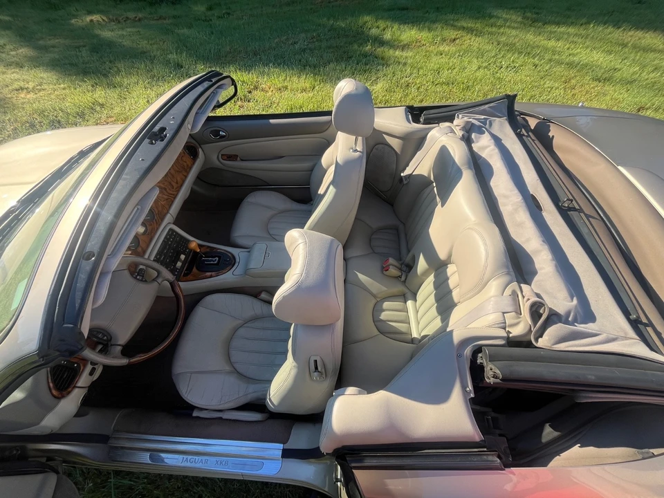 2002 Jaguar X100 XK8 - Image 13 of 21