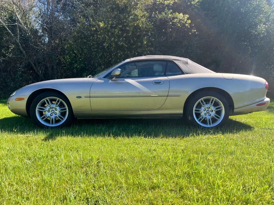 2002 Jaguar X100 XK8 - Image 3 of 21